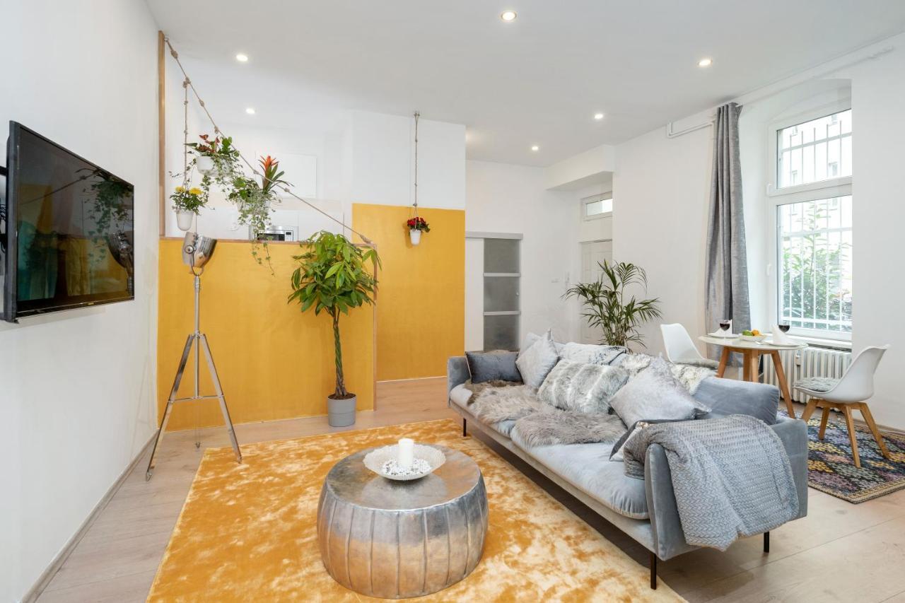 Cozy Einstein Apartment Berlin Bagian luar foto