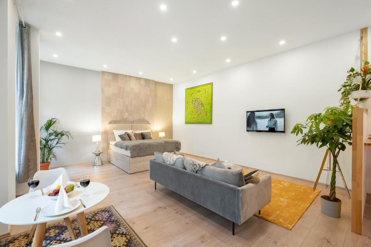 Cozy Einstein Apartment Berlin Bagian luar foto